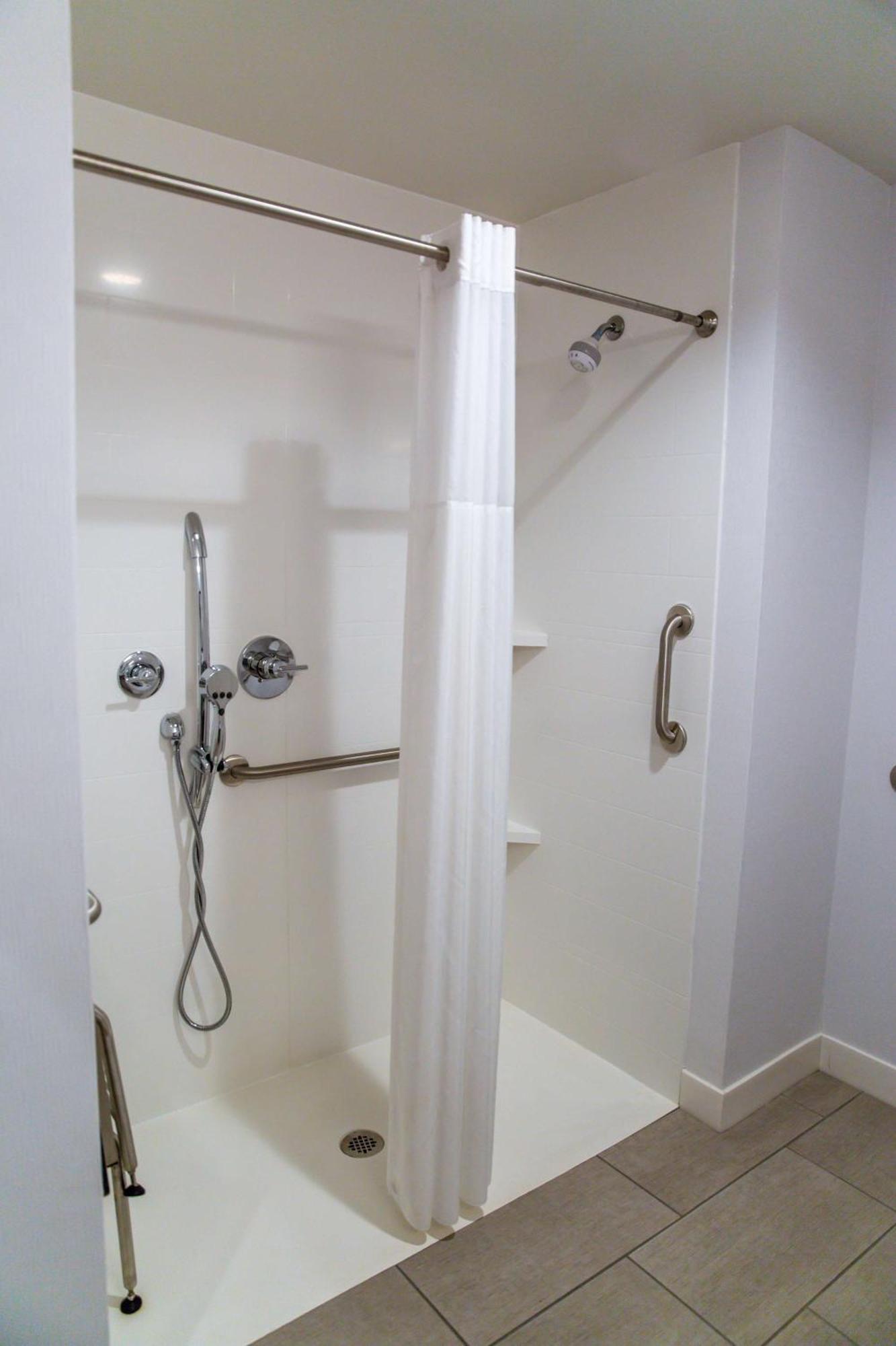 Hampton Inn-Pontiac Luaran gambar