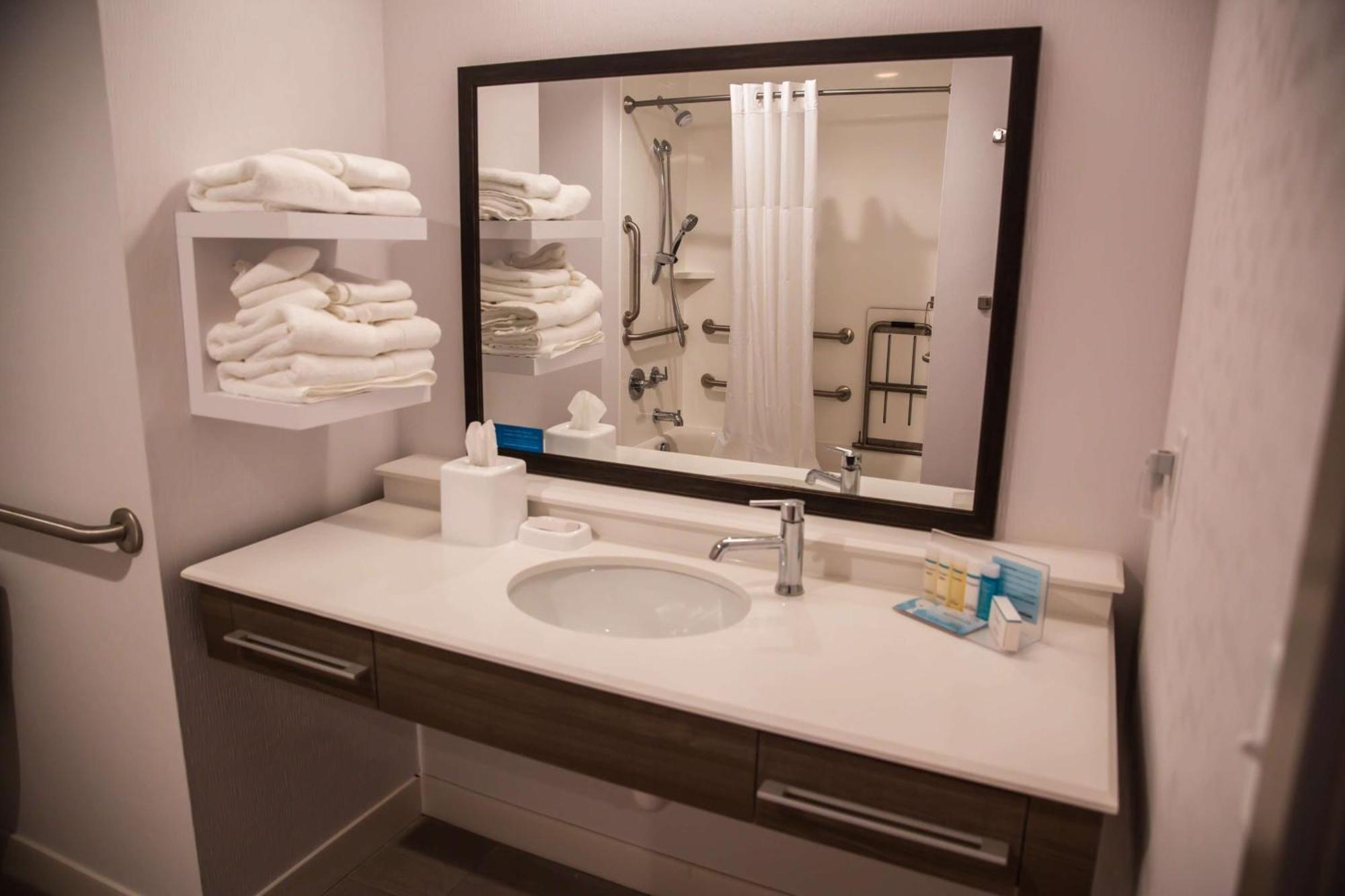 Hampton Inn-Pontiac Luaran gambar